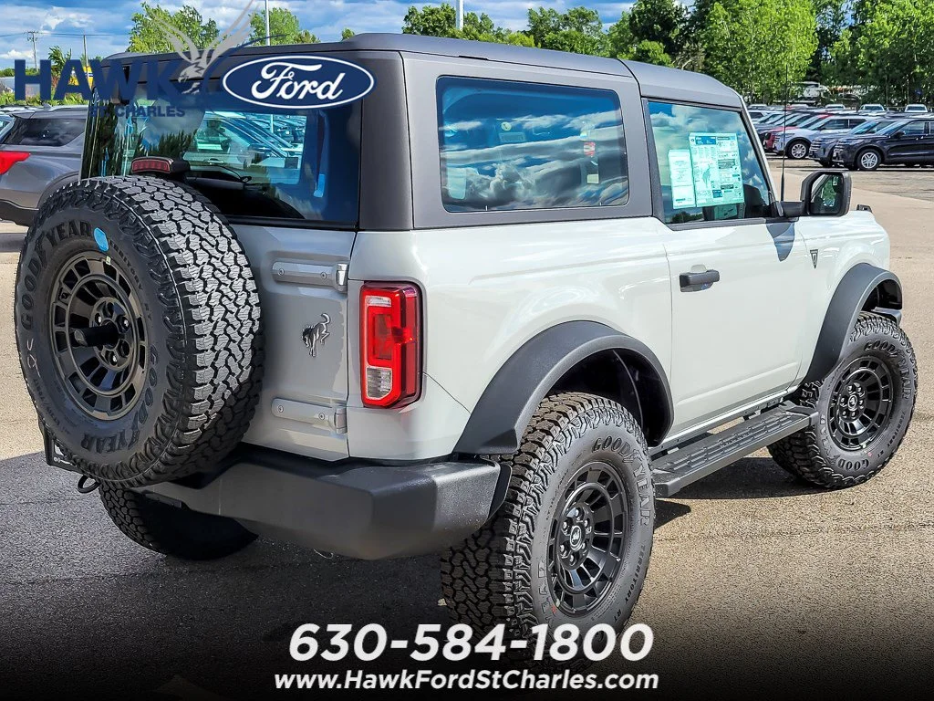 New 2026 Avalanche Gray Ford Base image 6