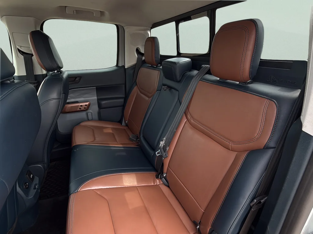 Used 2022 Cactus Ford Lariat image 28