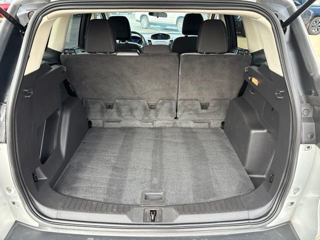 Used 2014 Silver Ford SE image 16