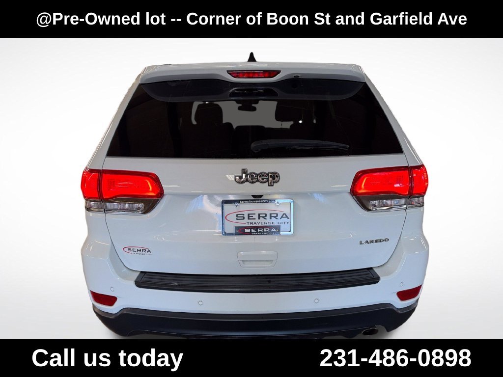 Used 2018 White Jeep Laredo E image 4