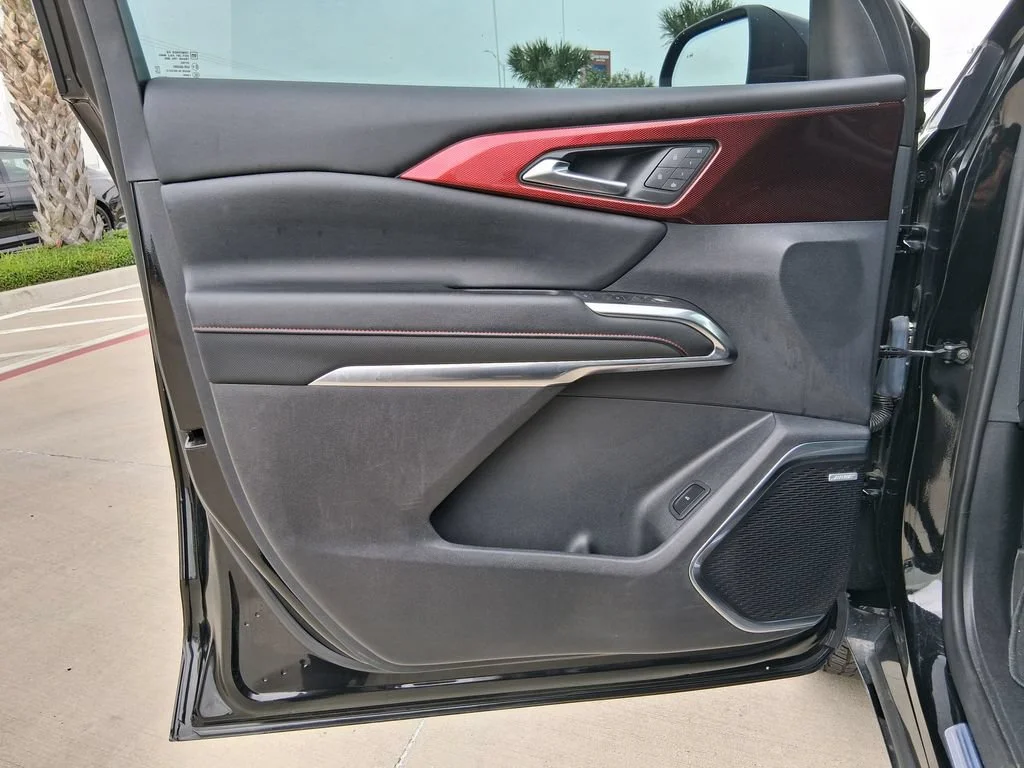 Used 2024 Mosaic Black Metallic Chevrolet RS image 18