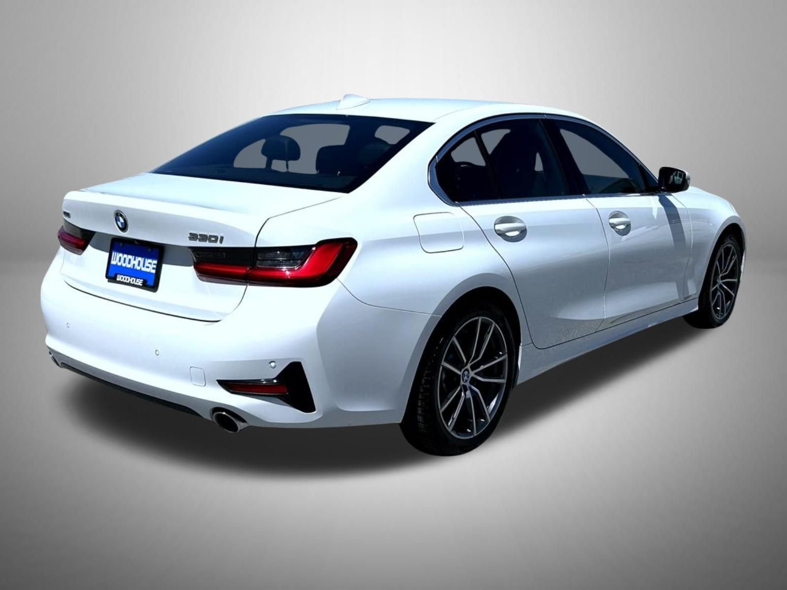 2021 BMW 3 Series 330i - Photo 6