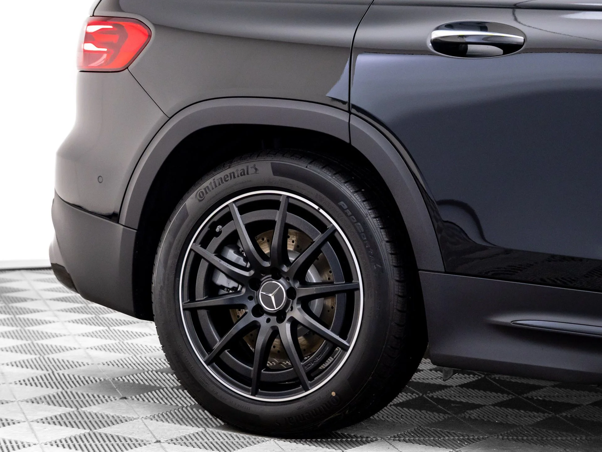 New 2026 Black Mercedes-Benz GLB 35 AMG® image 38