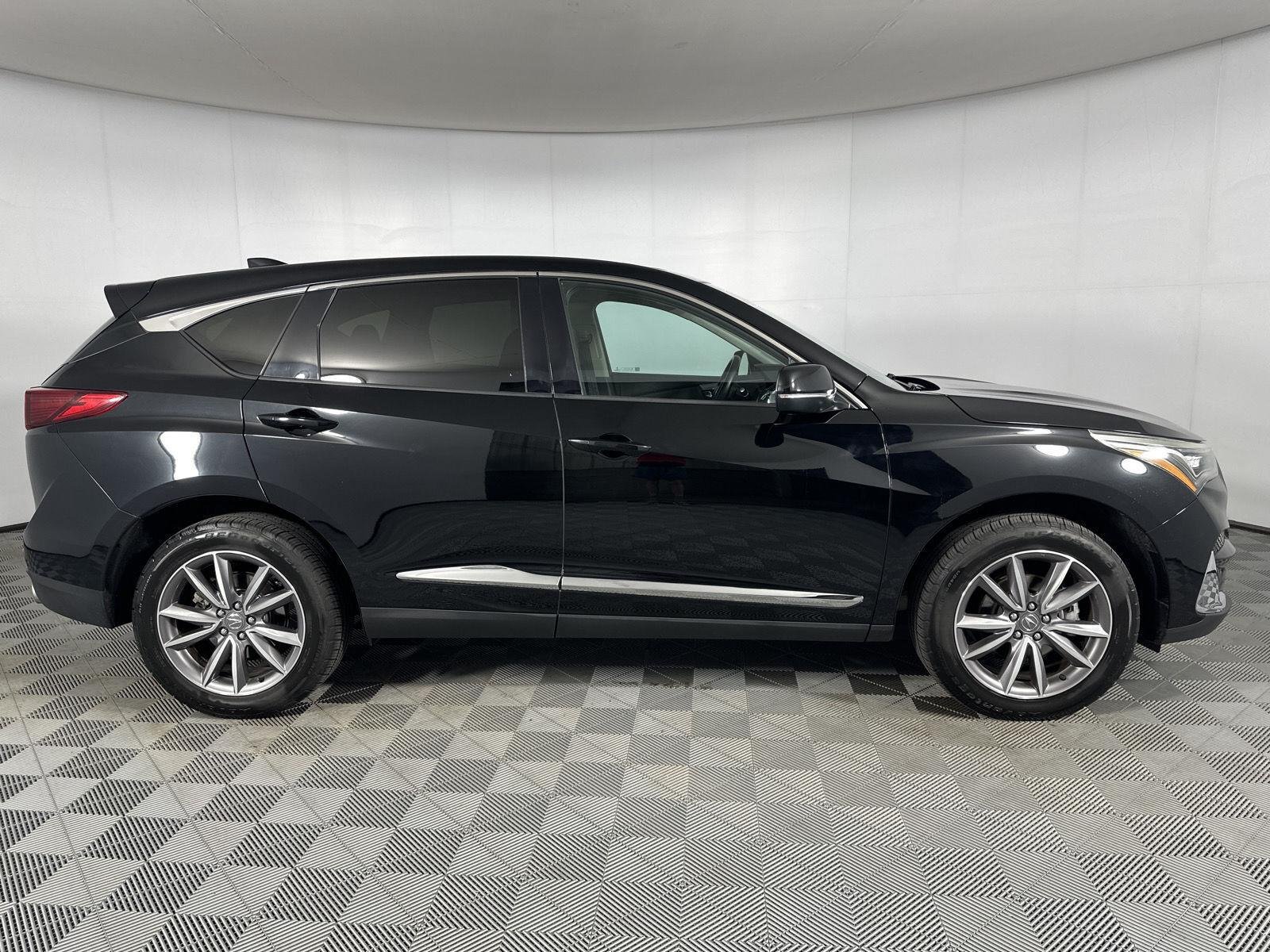 Used 2021 Majestic Black Pearl Acura SH-AWD w/Tech image 29