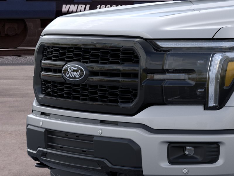 New 2026 Iconic Silver Metallic Ford Lariat image 39