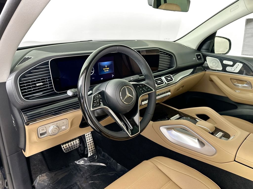 2026 Mercedes-Benz GLS Base - Photo 9