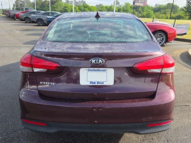 Used 2017 Red Kia LX image 11