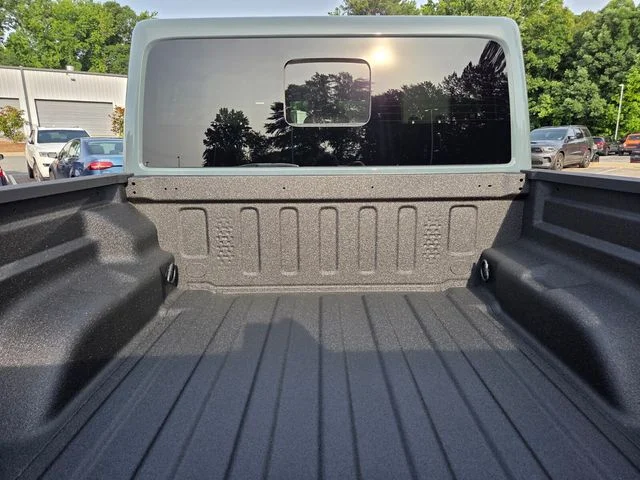 New 2026 Anvil Clear-Coat Exterior Paint Jeep Mojave image 29
