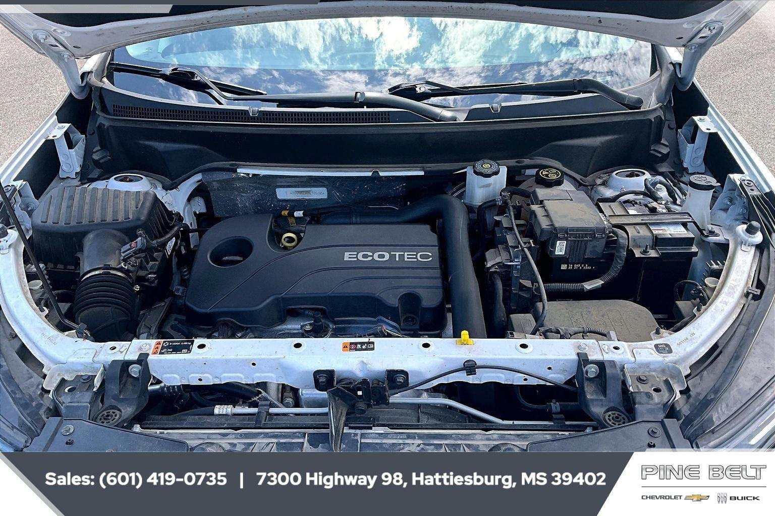 Used 2022 Summit White Chevrolet LT image 8