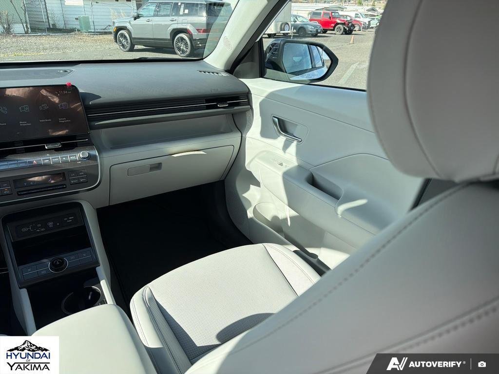 New 2026 Atlas White Hyundai SEL Premium AWD image 25