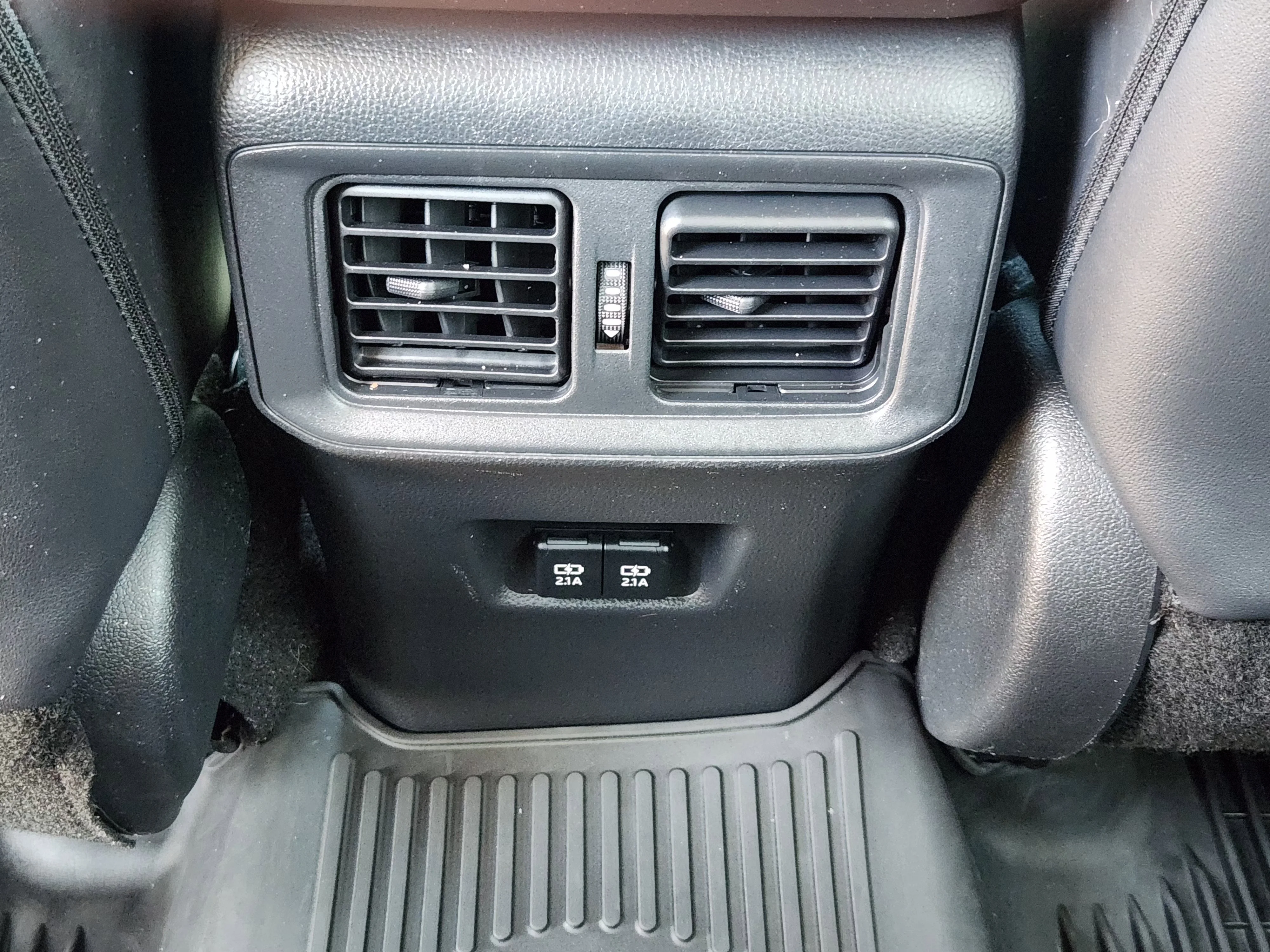 Used 2021 Gray Toyota XLE Premium image 32