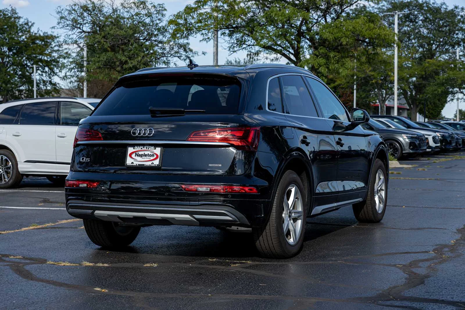 Used 2024 Brilliant Black Audi Premium image 7