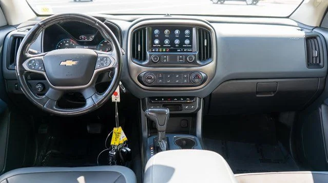 Used 2021 Gray Chevrolet Z71 image 14