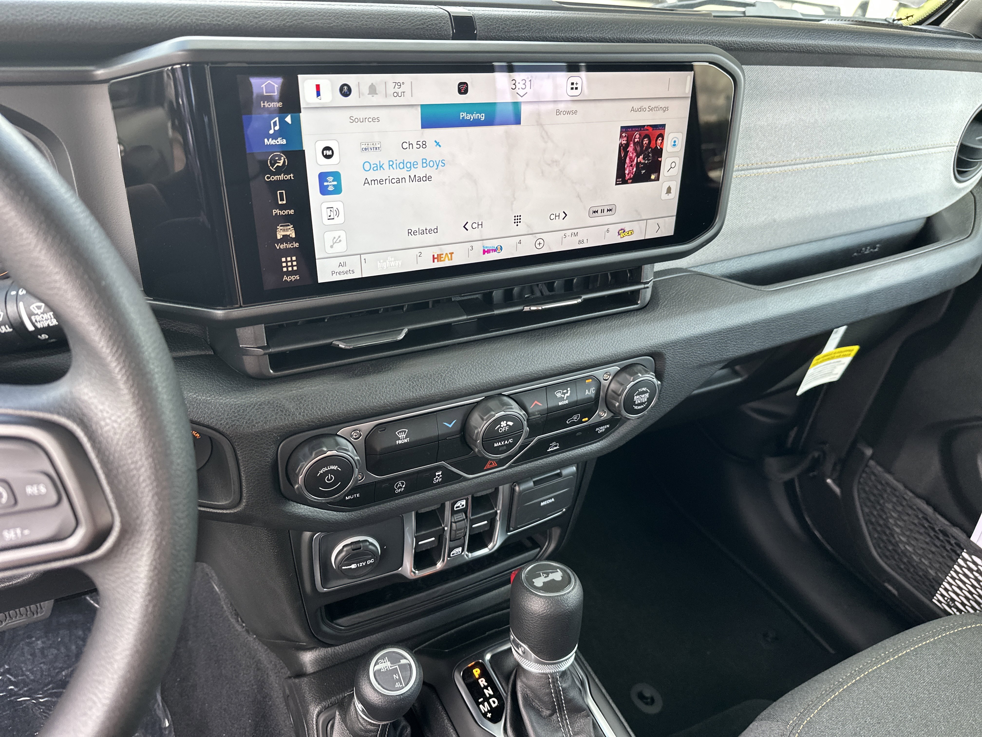 2025 Jeep Wrangler 4-Door Sport - Photo 28