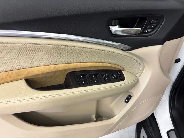 Used 2019  Acura 3.5L Technology Package image 11