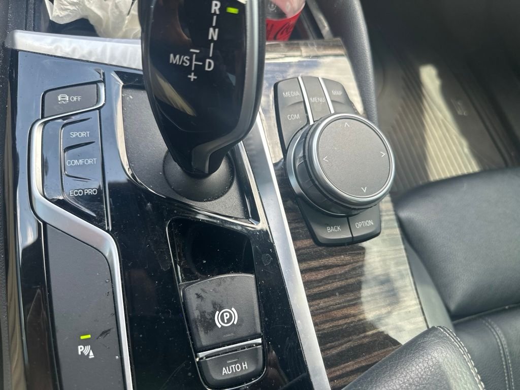 Used 2019 Black BMW 530i xDrive image 19