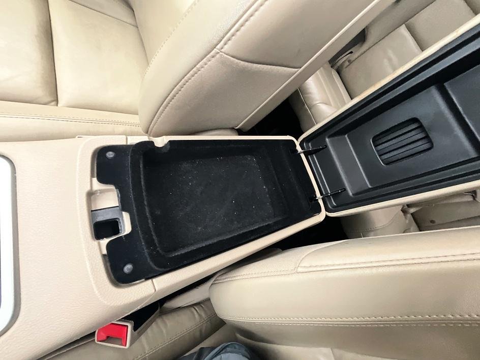Used 2019 Gray Jeep Limited image 25
