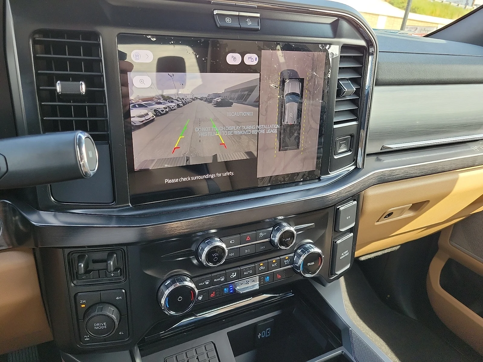 New 2026 Carbonized Gray Metallic Ford F-350&reg; Lariat&reg; image 14