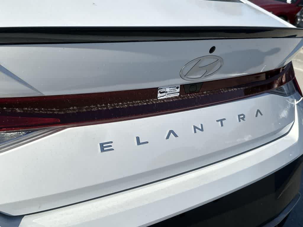 New 2026 Serenity White Hyundai SEL Sport image 10