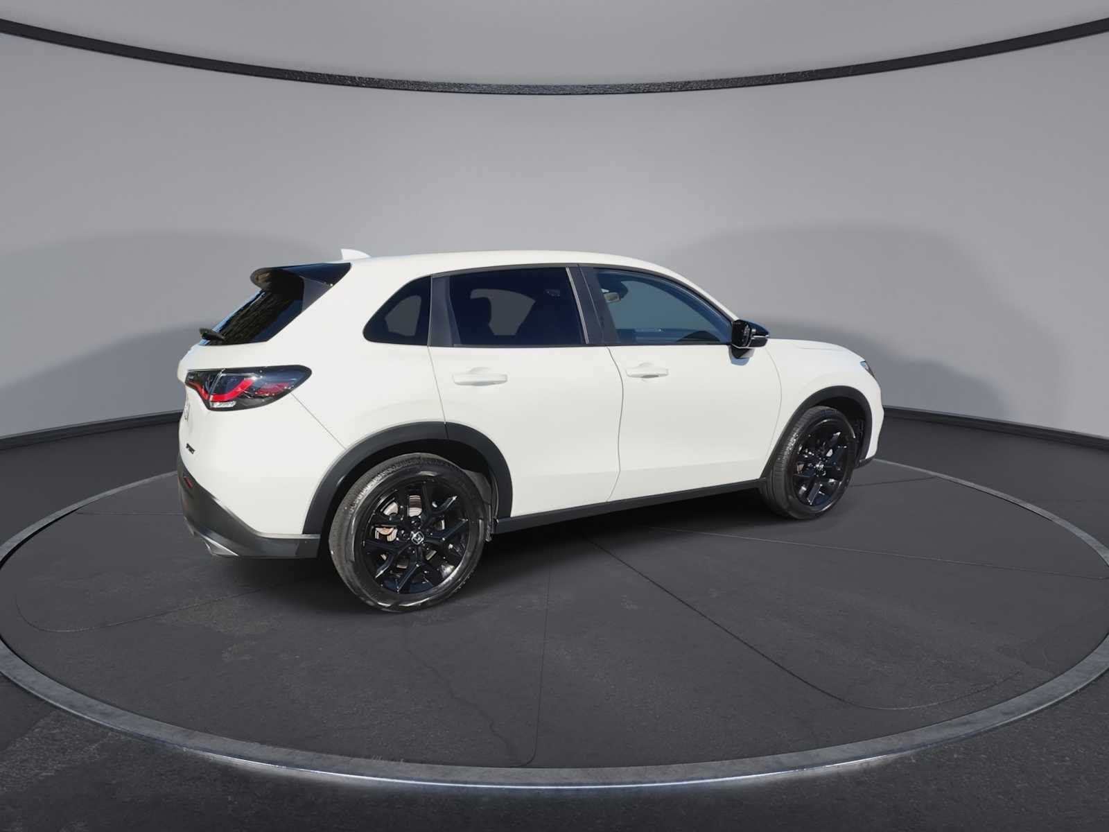 Used 2024 Platinum White Pearl Honda Sport image 8