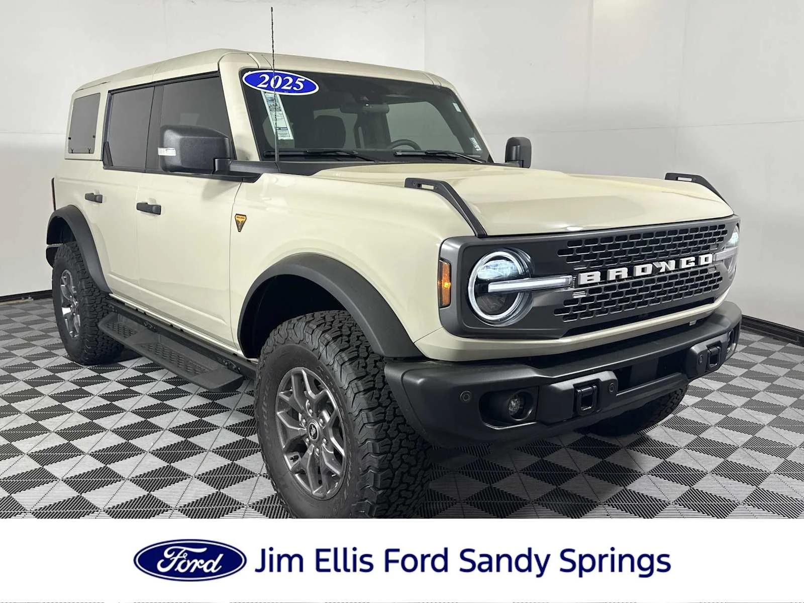 2025 Ford Bronco Badlands 4x4's photo