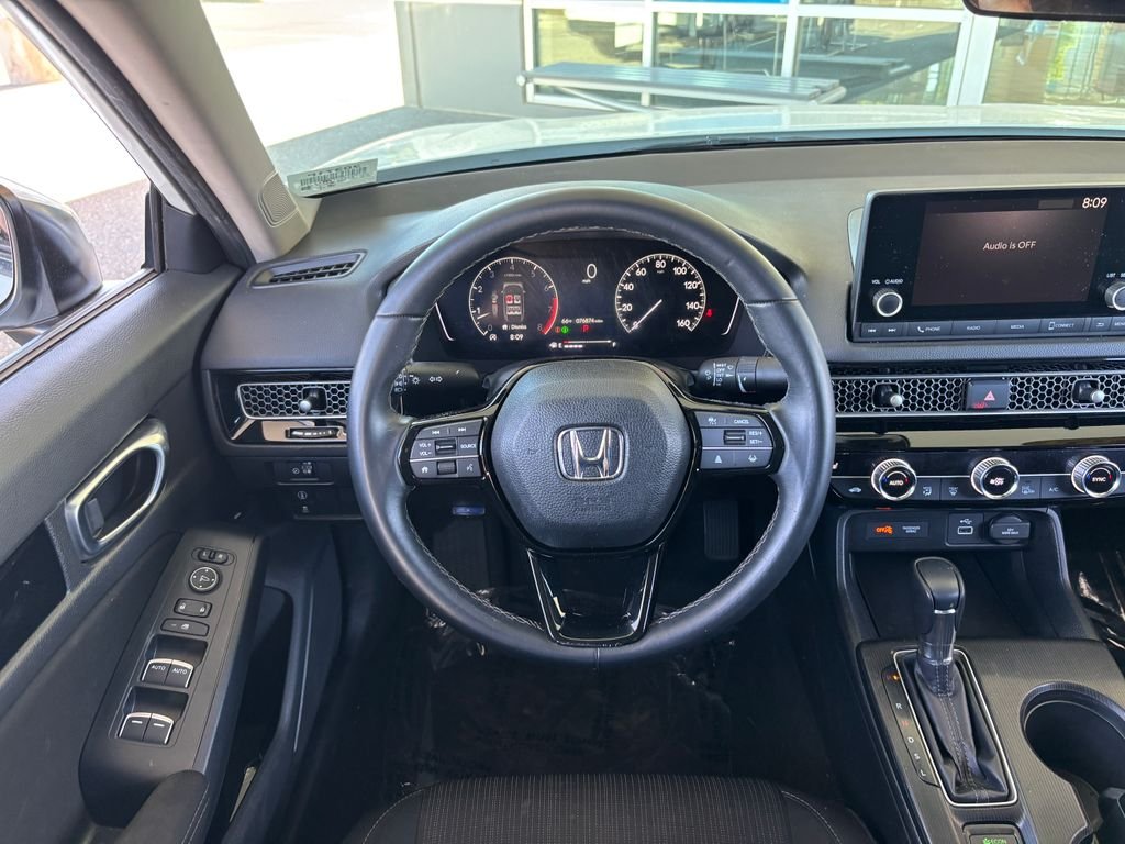 Used 2023 Platinum White Pearl Honda EX image 10