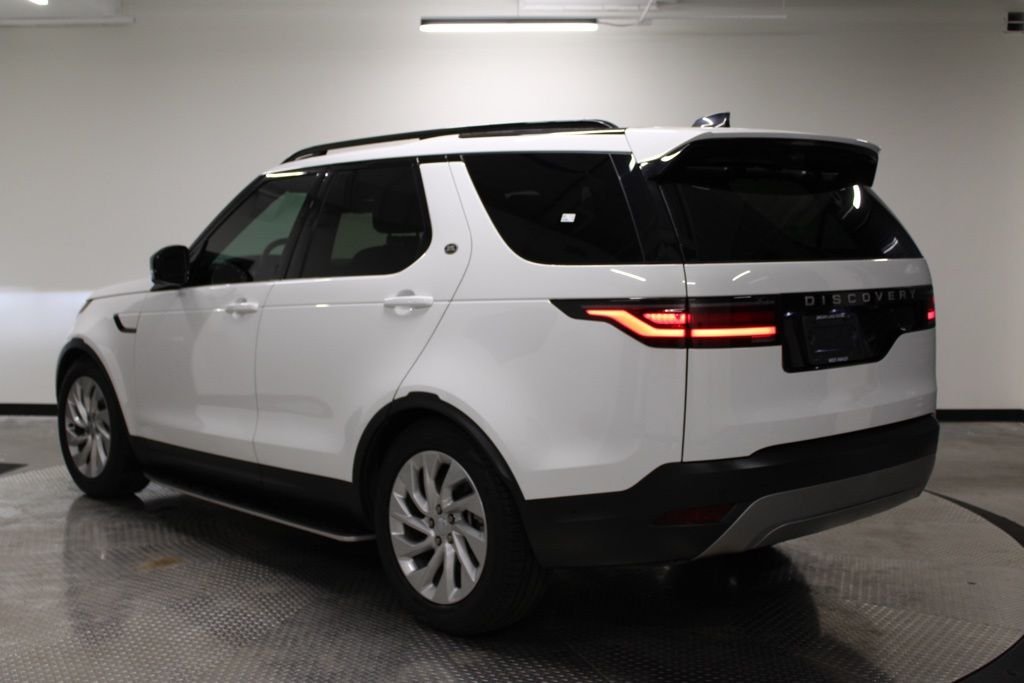 Used 2025 White Land Rover S image 3