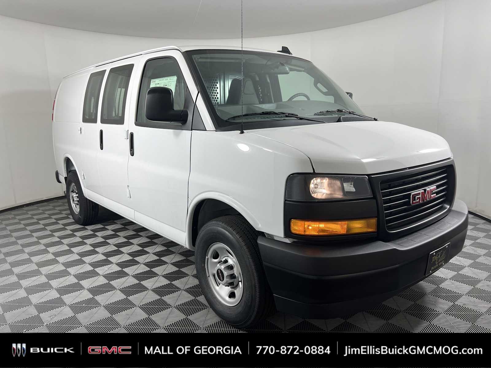 2025 GMC Savana 2500's photo