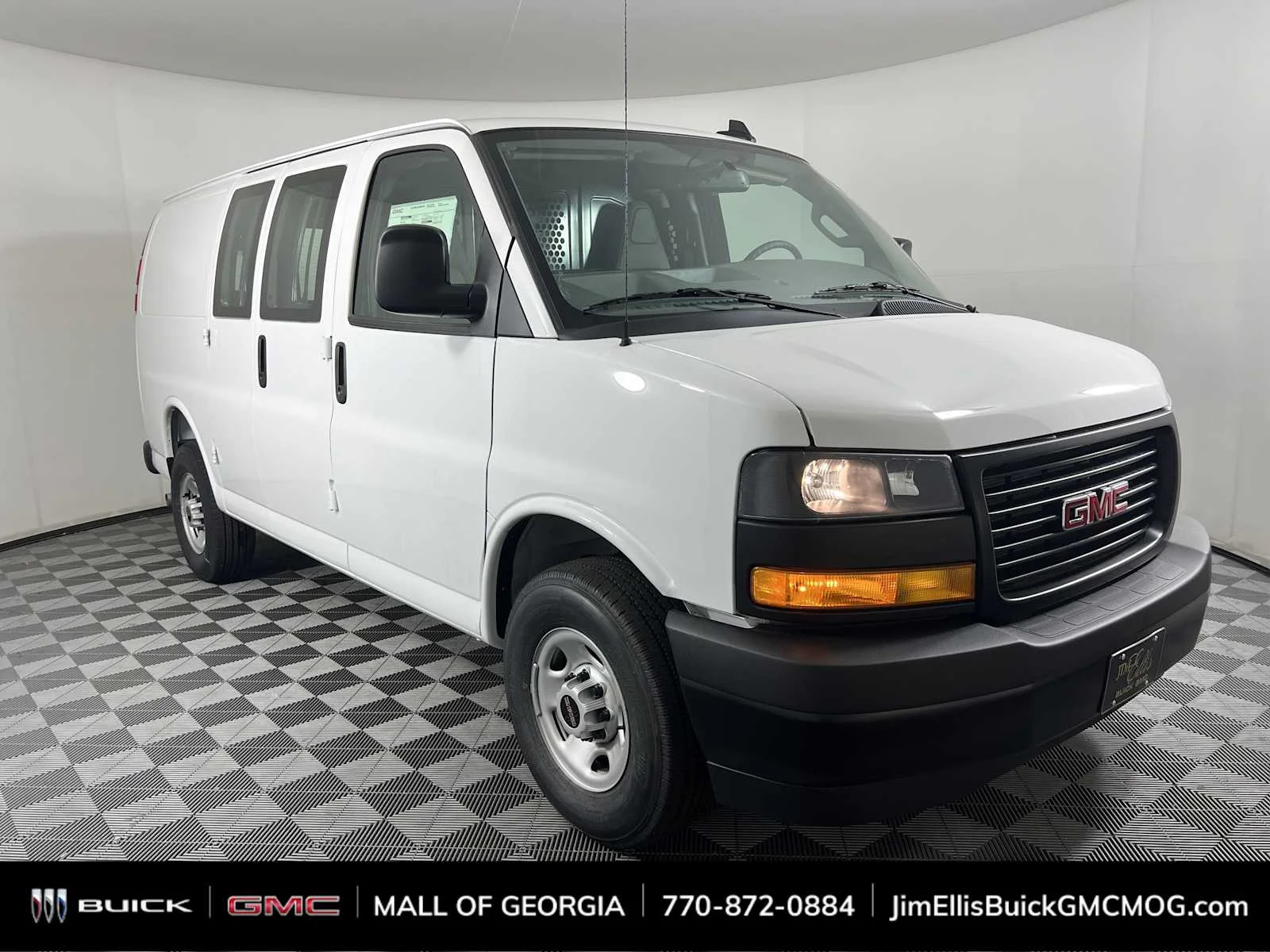 2025 GMC Savana 2500's photo