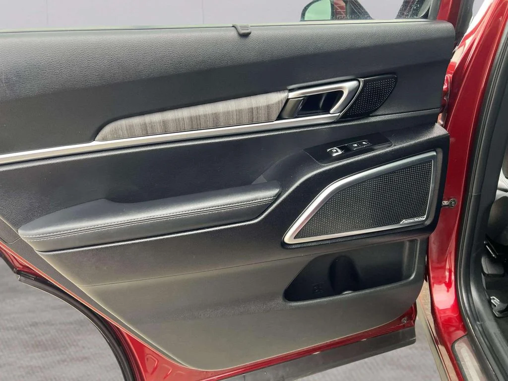 Used 2023 Red Kia SX image 26