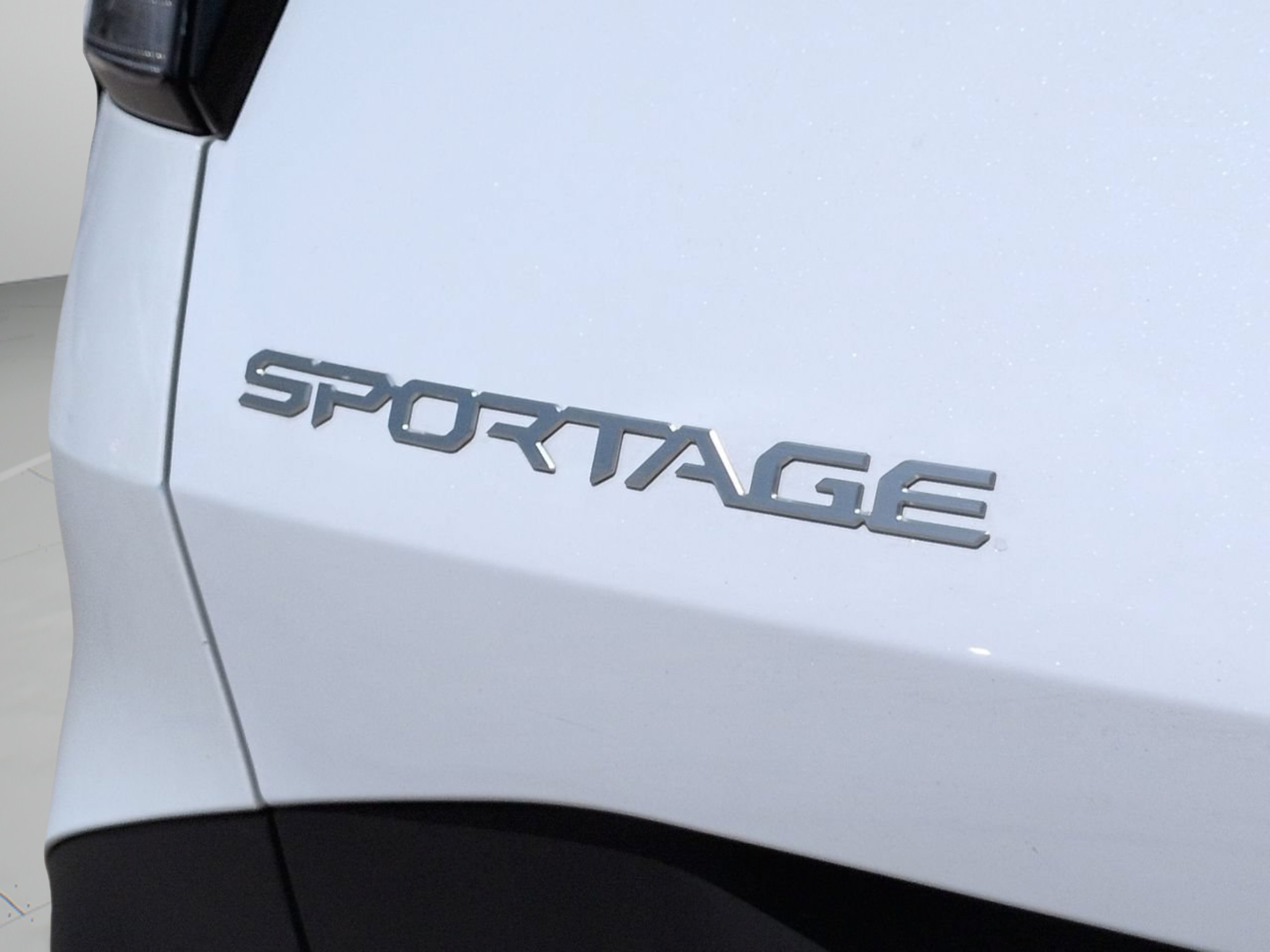 Certified Used 2024 Glacial White Pearl Kia EX image 31
