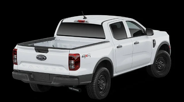 New 2026 Oxford White Ford XL image 3
