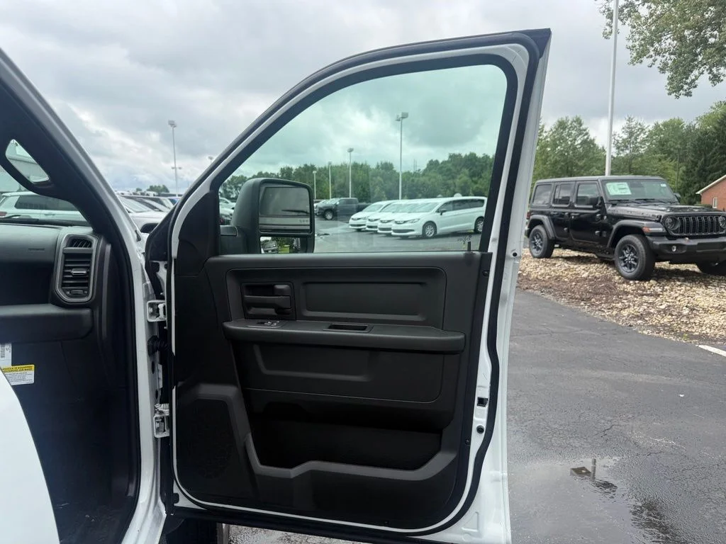 New 2026 Bright White Clearcoat RAM Tradesman image 52