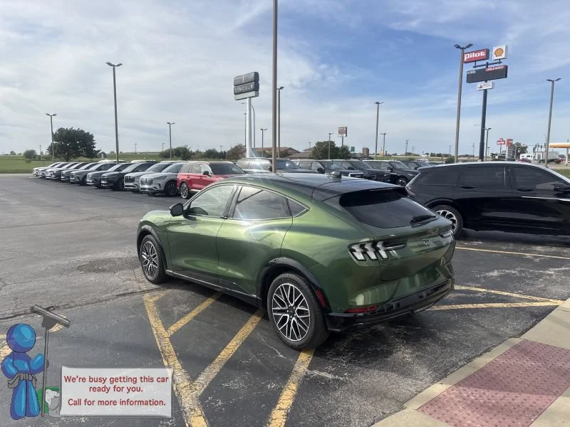 Used 2024 Green Metallic Ford Premium image 3