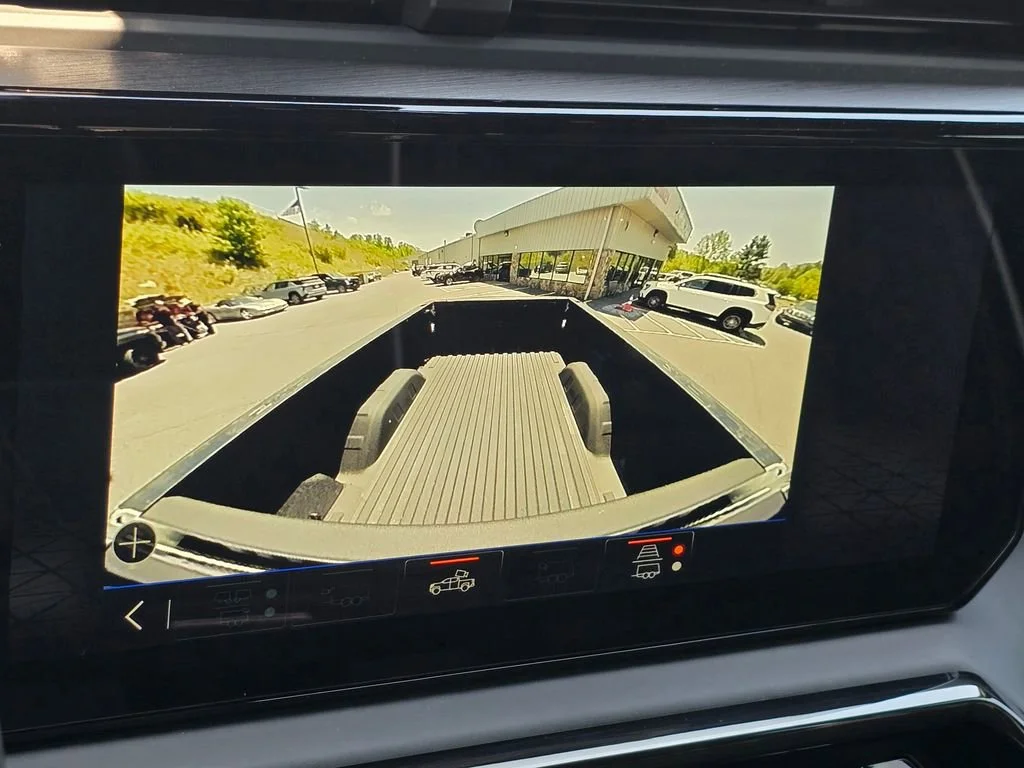 2025 GMC Sierra 1500 AT4X - Photo 17