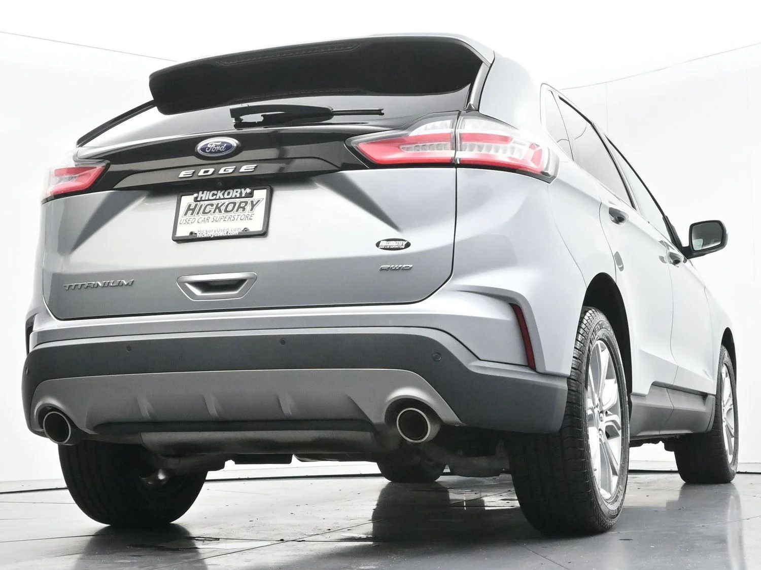 Used 2022 Iconic Silver Ford Titanium image 55