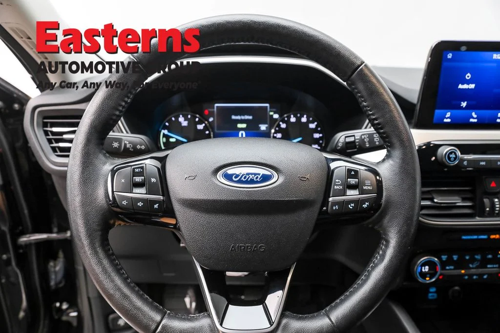 Used 2021 Black Ford SEL image 10