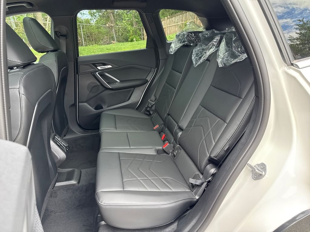 New 2026 White BMW xDrive28i image 23