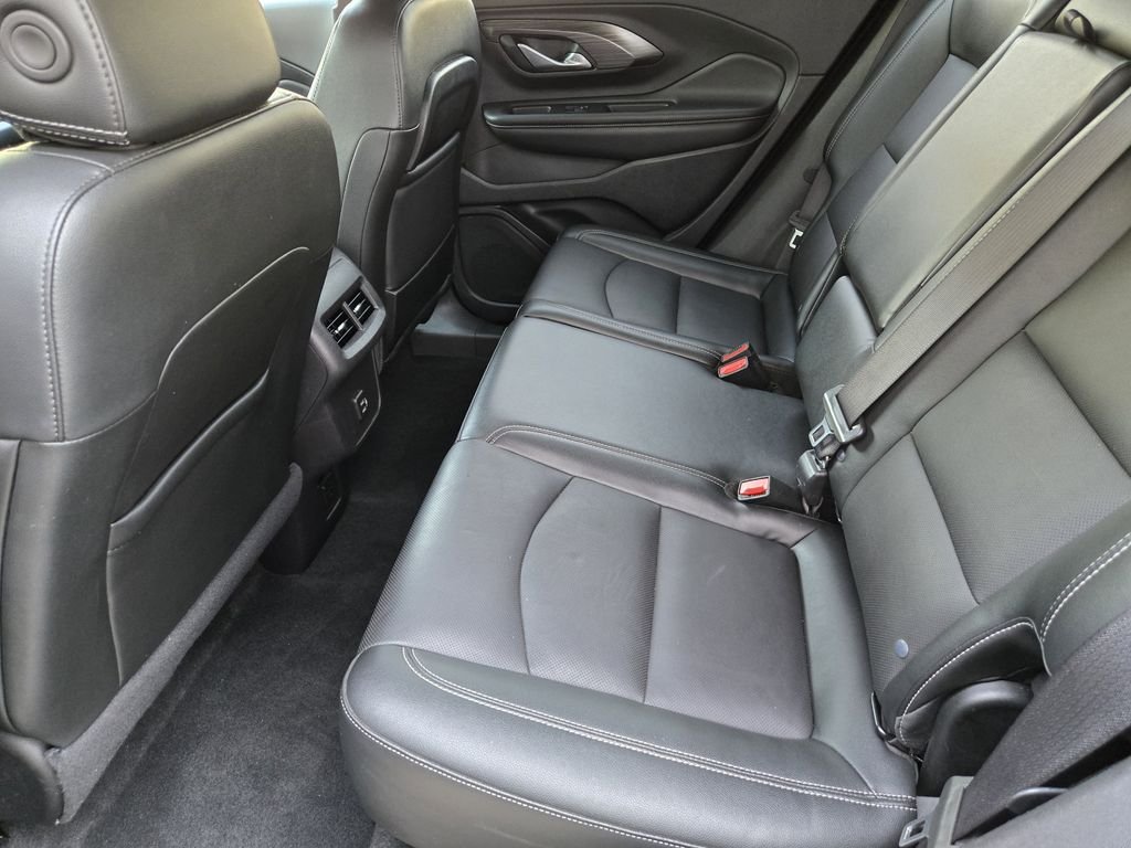 Used 2024 Black GMC SLT image 19