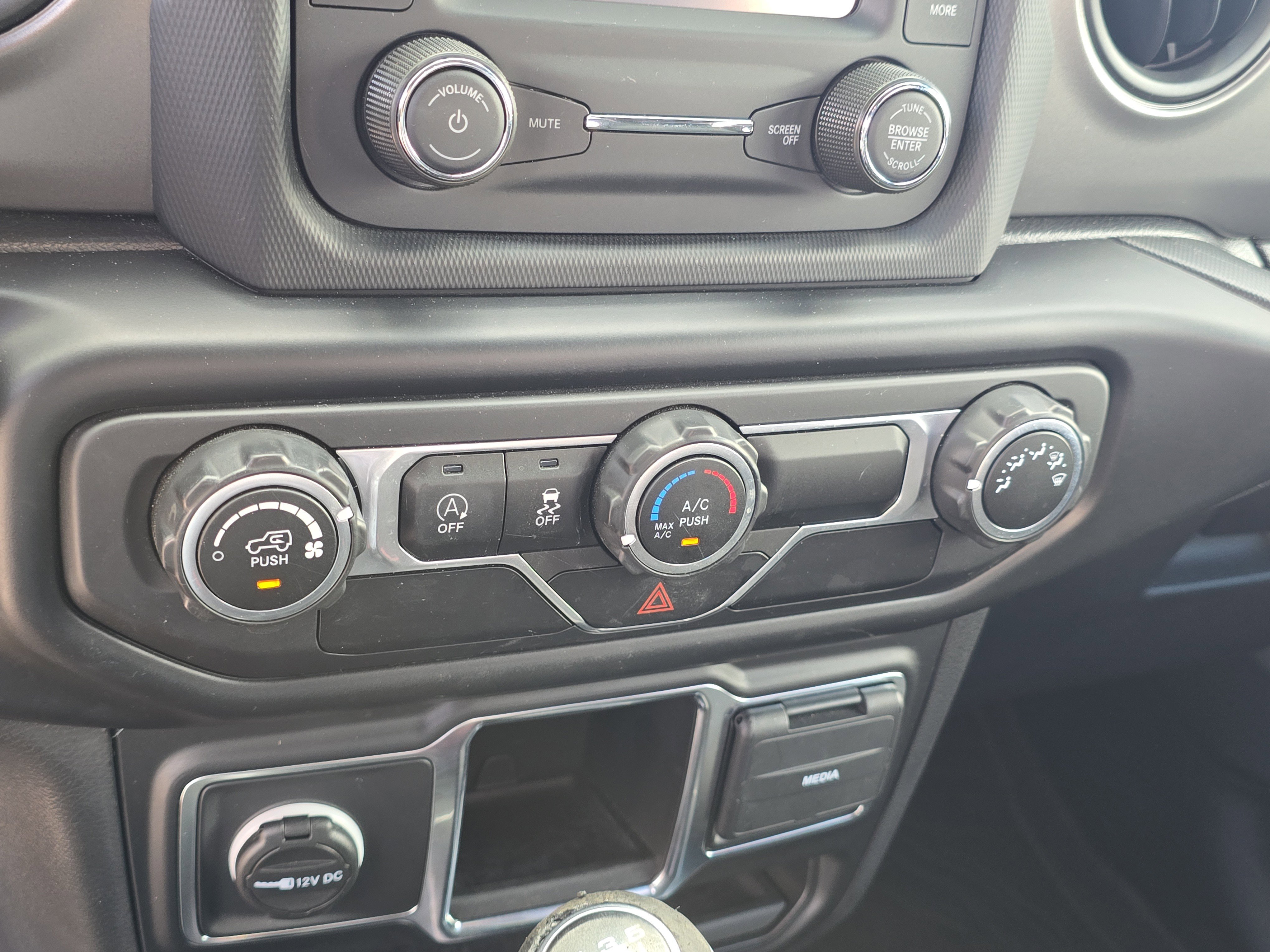 2021 Jeep Wrangler Sport - Photo 22