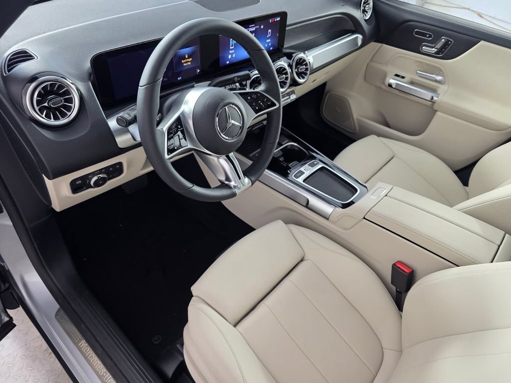 New 2026 Cirrus Silver Metallic Mercedes-Benz GLB 250 image 23