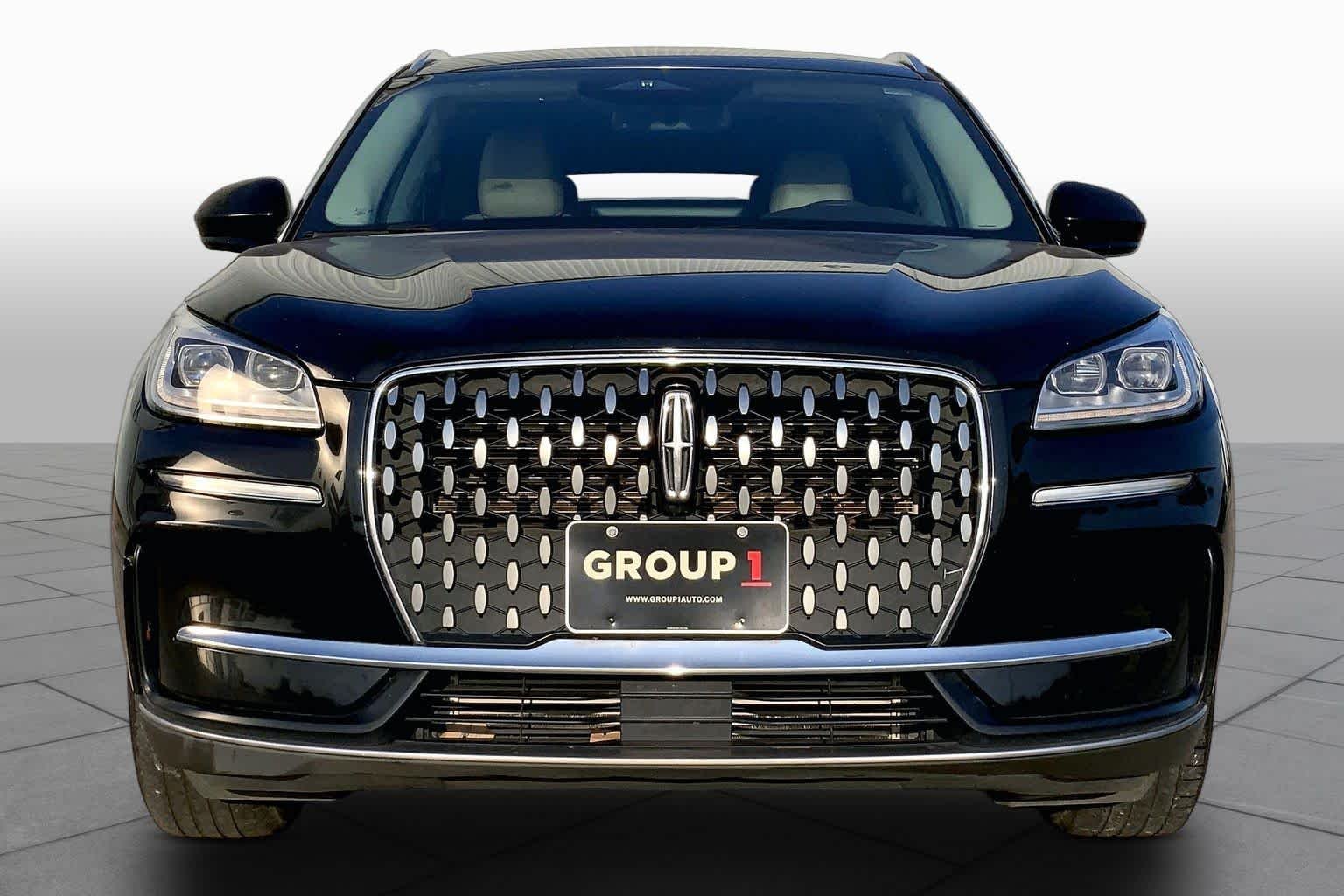 Used 2023 Infinite Black Clearcoat Metallic Lincoln Reserve image 4