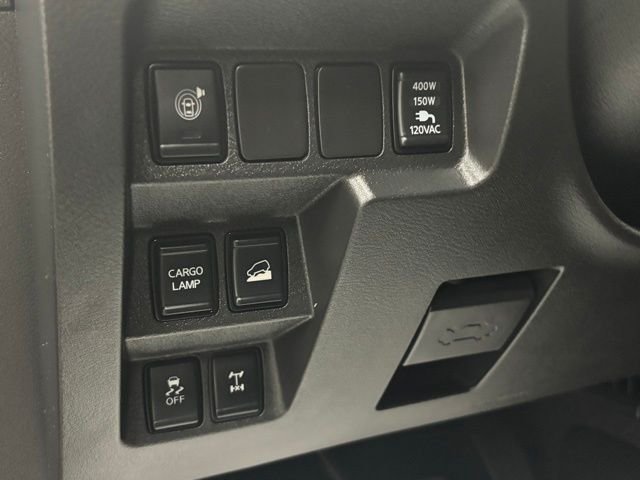 2023 Nissan Frontier PRO-4X - Photo 17