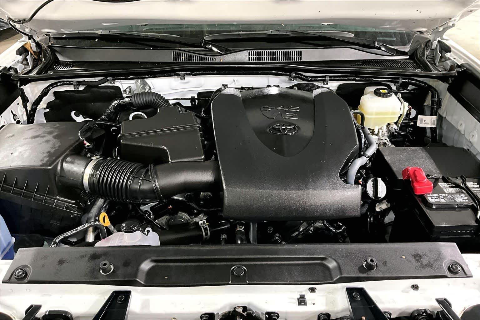 Used 2022 White Toyota TRD Off Road image 32