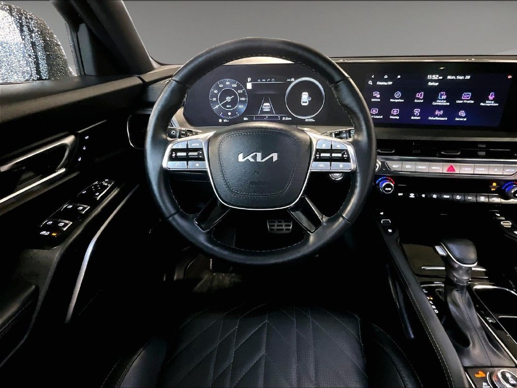 Used 2024 Black Kia SX X-Line image 18