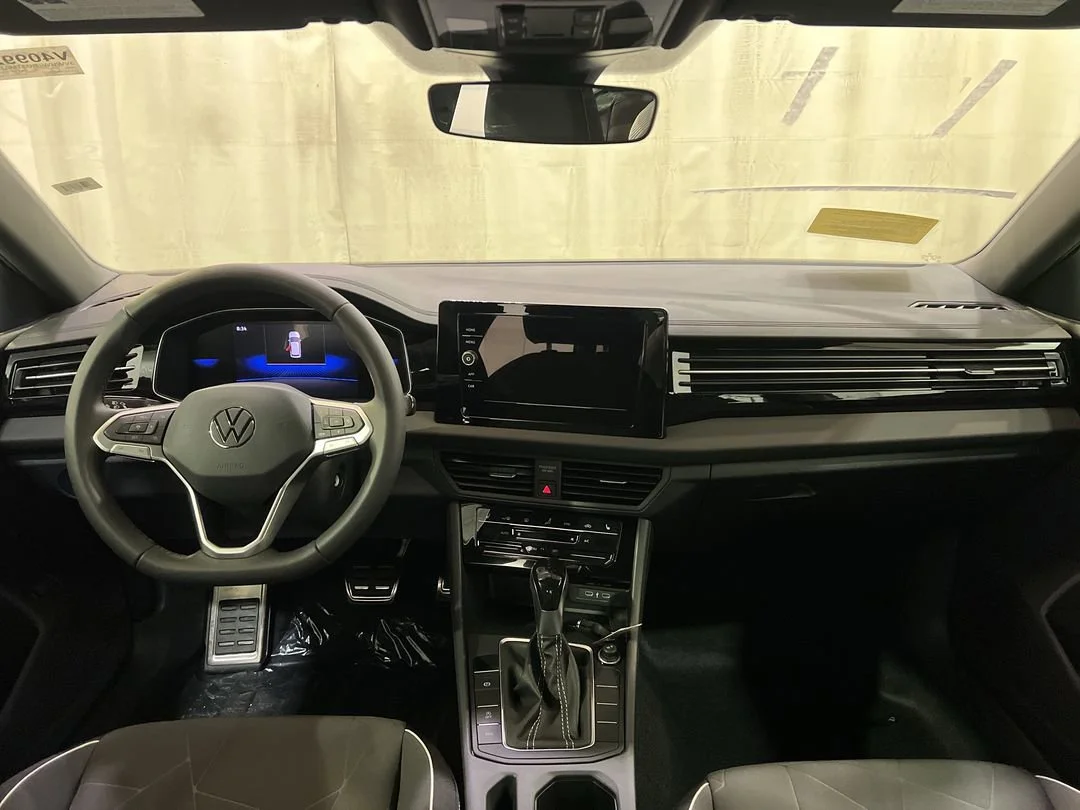 2026 Volkswagen Jetta Sport - Photo 12