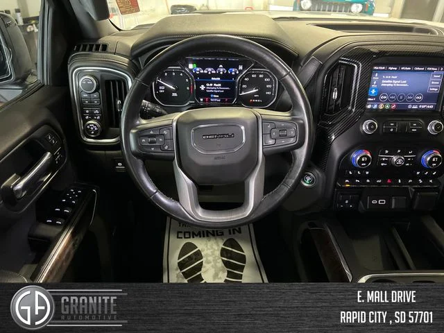 Used 2020 White GMC Denali image 14