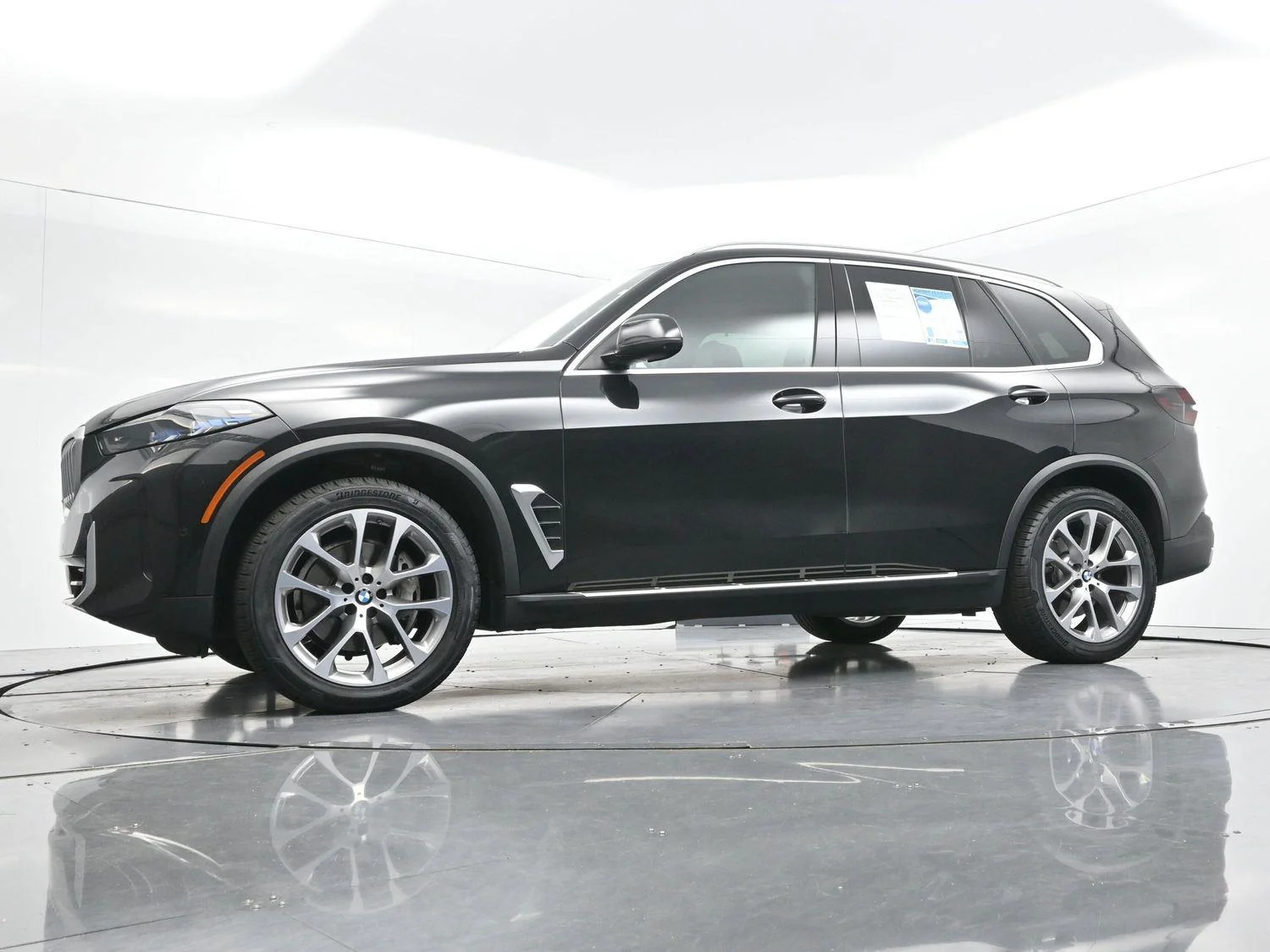 Used 2024 Carbon Black Metallic BMW xDrive40i image 52