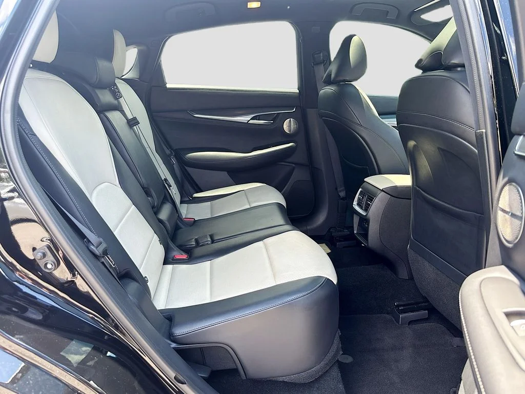 Used 2023 Black Obsidian INFINITI ESSENTIAL image 19
