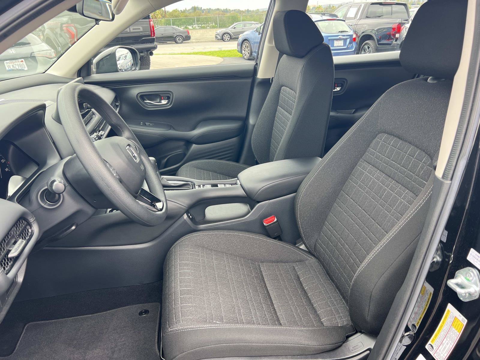 2025 Honda HR-V LX - Photo 47
